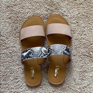 Qupid sandals size 6.5